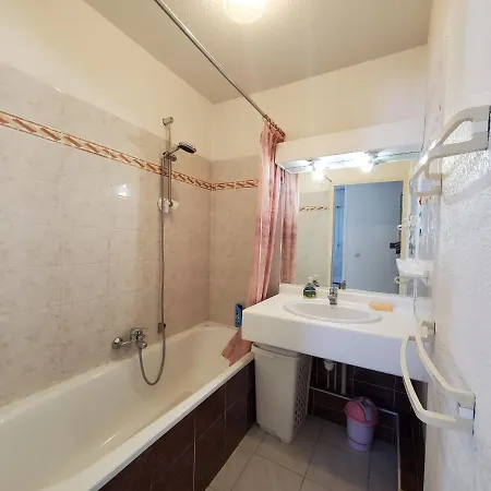 Port Rives Latines 30 M2 4 Pe شقة *