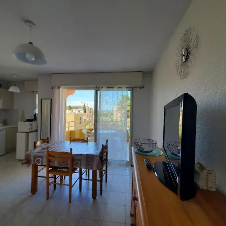 Port Rives Latines 30 M2 4 Pe *