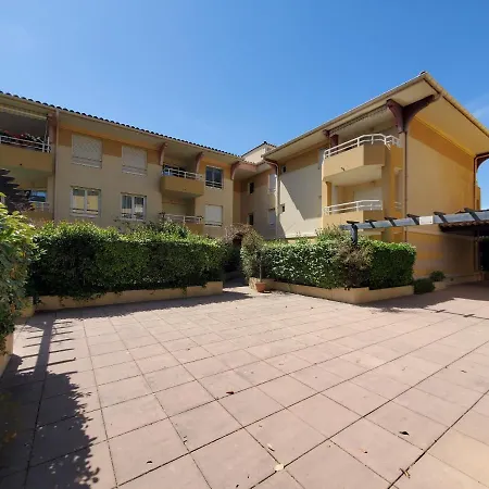 Port Rives Latines 30 M2 4 Pe דירה Fréjus