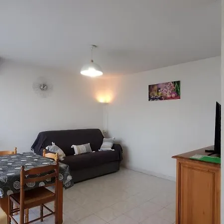 Port Rives Latines 30 M2 4 Pe דירה Fréjus